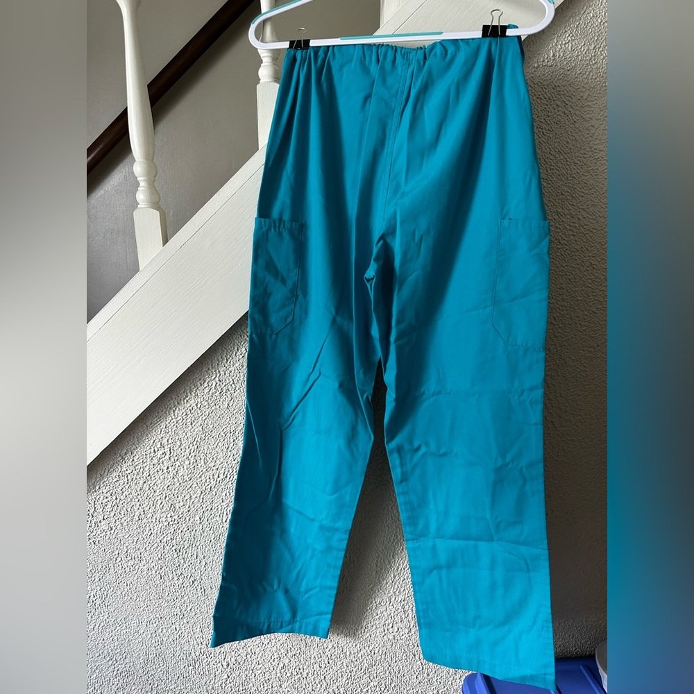 Scrub bottoms - size small